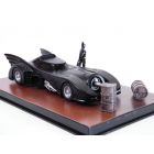 Batmobile film BATMAN 1989 avec figurine 1/43