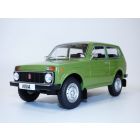 LADA NIVA vert Olive 1/18