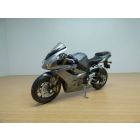 MOTO TRIUMPH DAYTONA 675 anthracite 1/18 avec socle