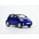 TOYOTA IQ bleu 1/43